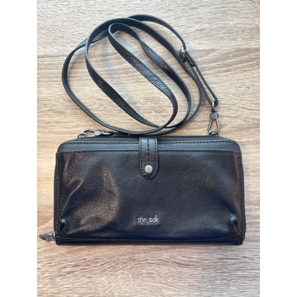 The Sak Black Leather Phone Wallet Crossbody